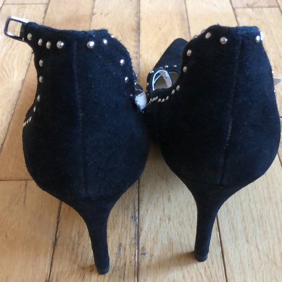 Brand New Women's Marc Fisher Black T-Strap Pumps - Picture 6 of 12